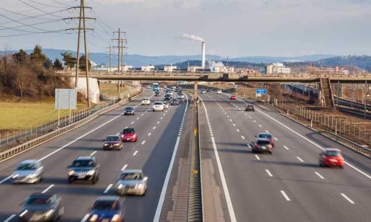 Calls for policy change as Swiss vehicle inspection backlog hits 600.000