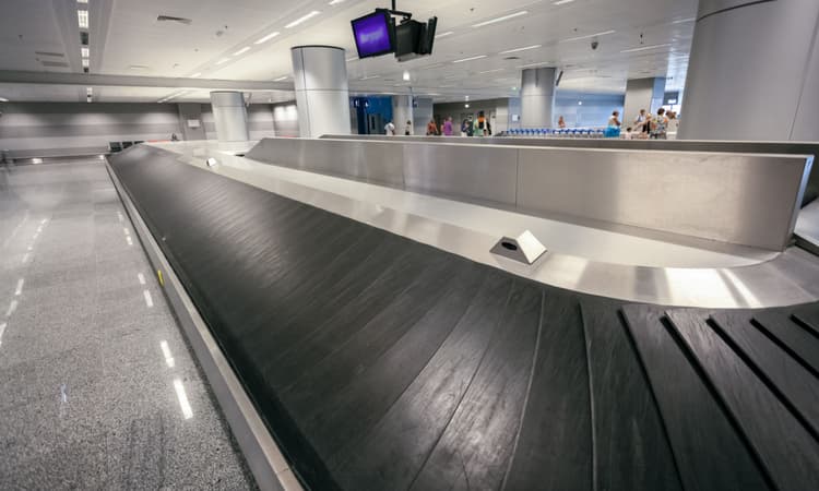 SWISS flight to Bilbao leaves all passenger luggage behind in Zurich