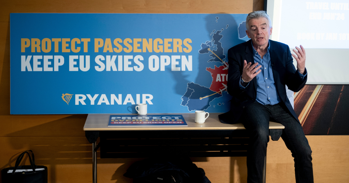 Ryanair “not downplaying” that man was sucked out of window, but will “dispute"