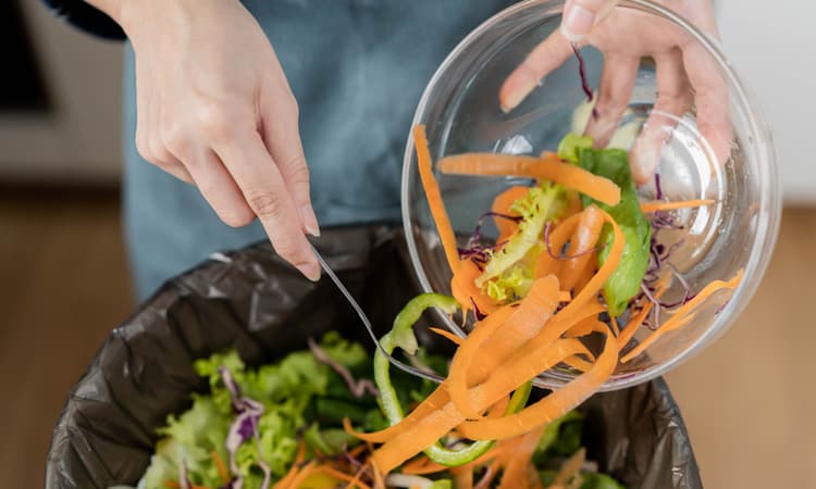 Apps that tackle food waste in Switzerland