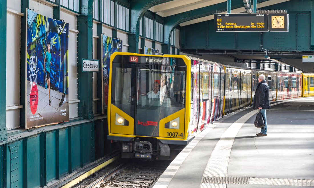 Teens hijack driver's cabin of Berlin U-Bahn amid growing trend