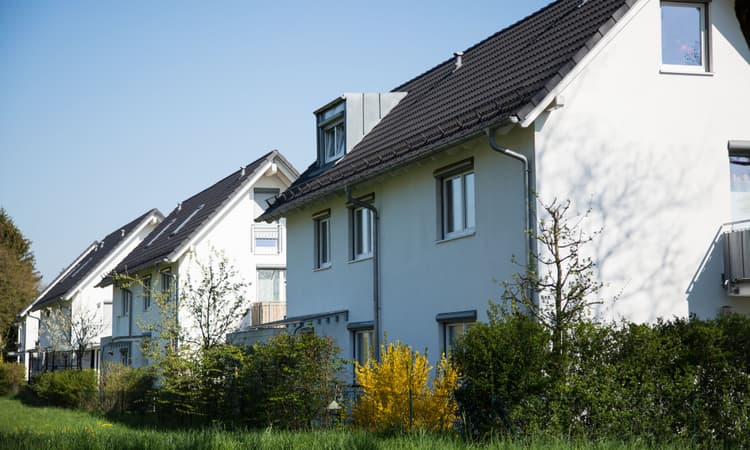 New report reveals the eye-watering salary required to buy a house in Zurich