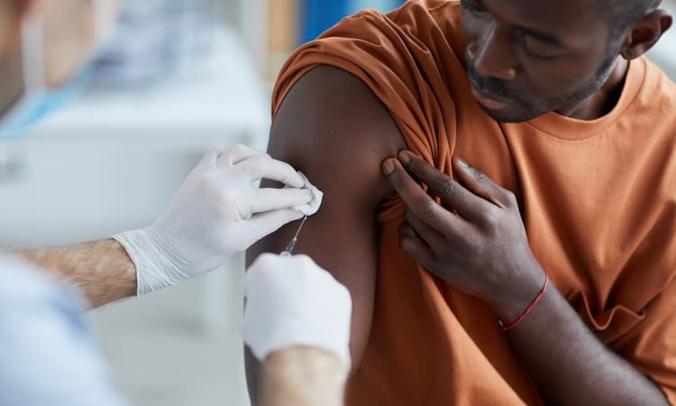 COVID and flu vaccinations in Switzerland: What you need to know