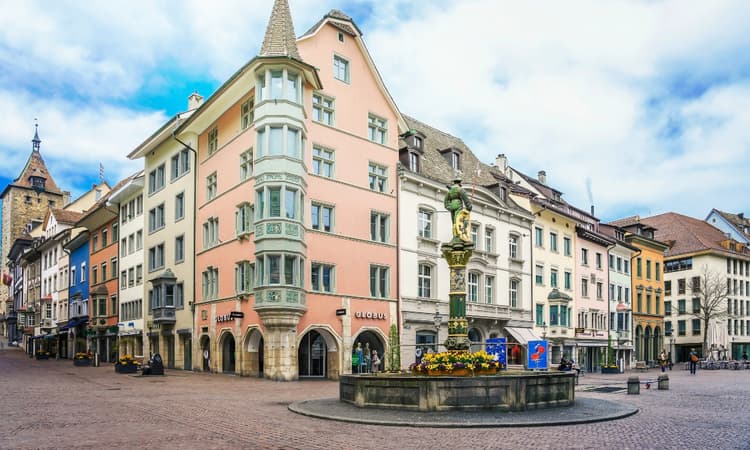Fountains in Schaffhausen converted to heated spa pools for sauna event