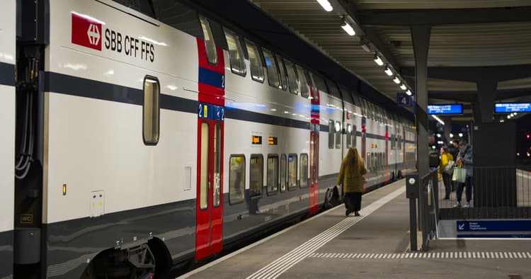 ZVV looking at running night services on weekdays