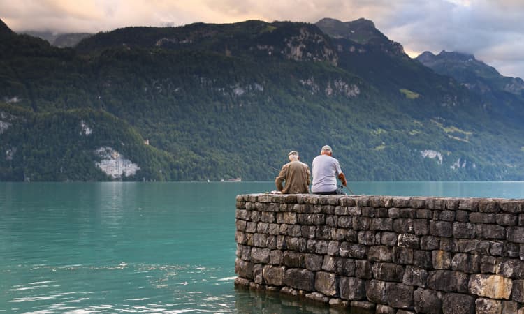 Recent retirees receive significantly smaller Swiss pensions, study suggests