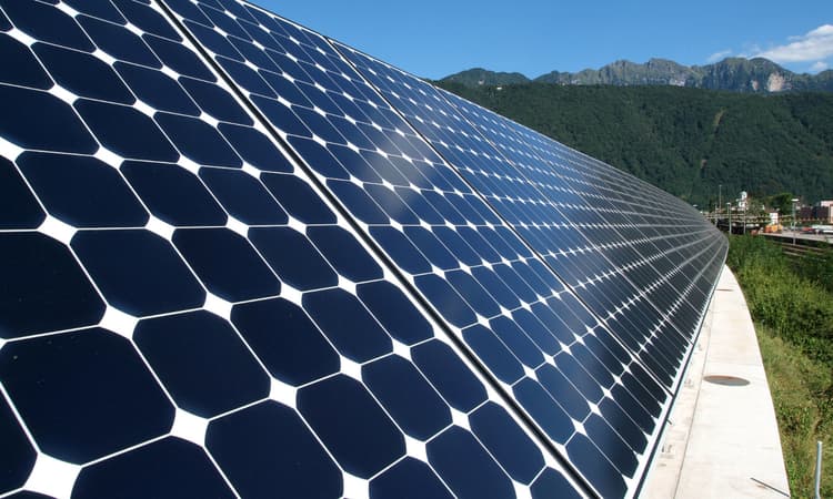 A solar panel on every roof? Canton Bern mulls over new green plan