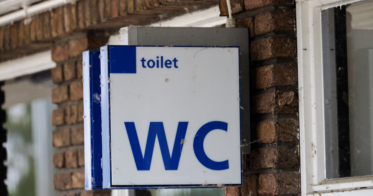 Lack Public Toilets