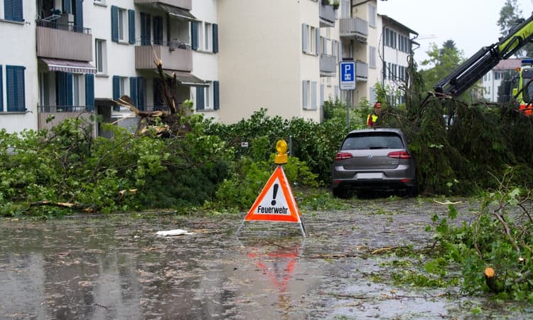 Which area of Switzerland has the worst weather?