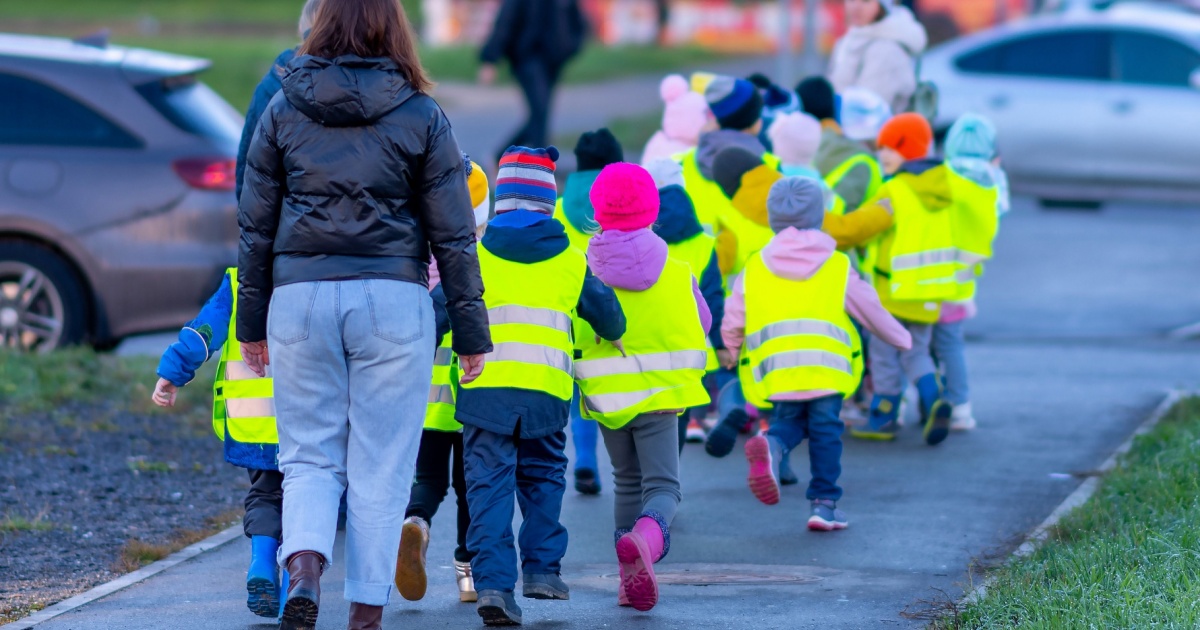 100.000 new high-visibility vests for children in Switzerland