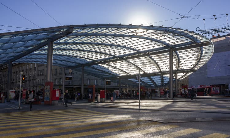 Opening of upgraded Bern train station delayed by two more years