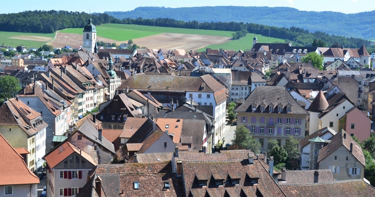 Where can under-35s afford to buy a house in Switzerland?
