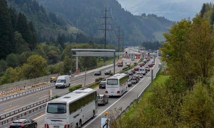 Swiss traffic forecast: Drivers to face major traffic jams during May holidays