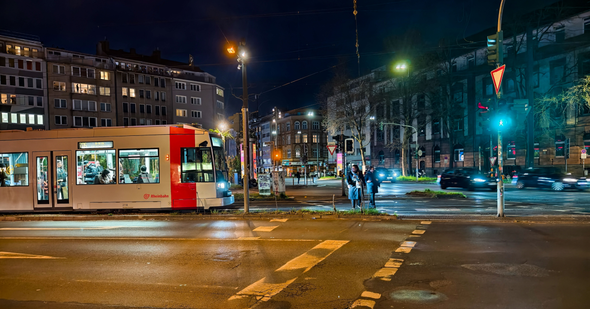 Tram Duesseldorf Collision
