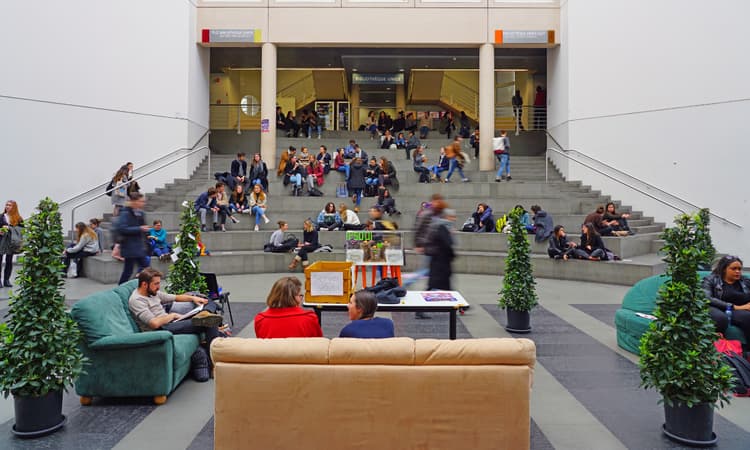 Geneva debates raising tuition fees for international students