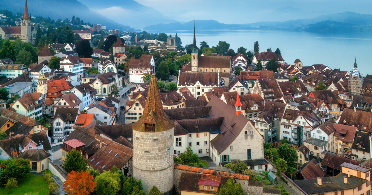 Swiss pensioners flee canton Zug as rents continue to skyrocket