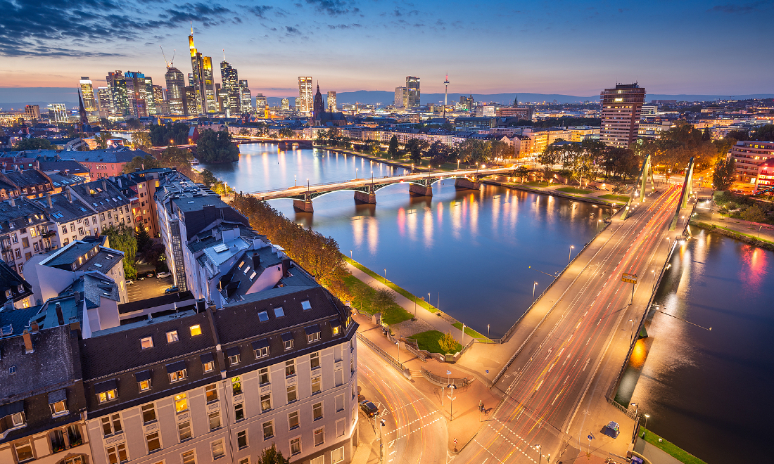 frankfurt skyline at dusk