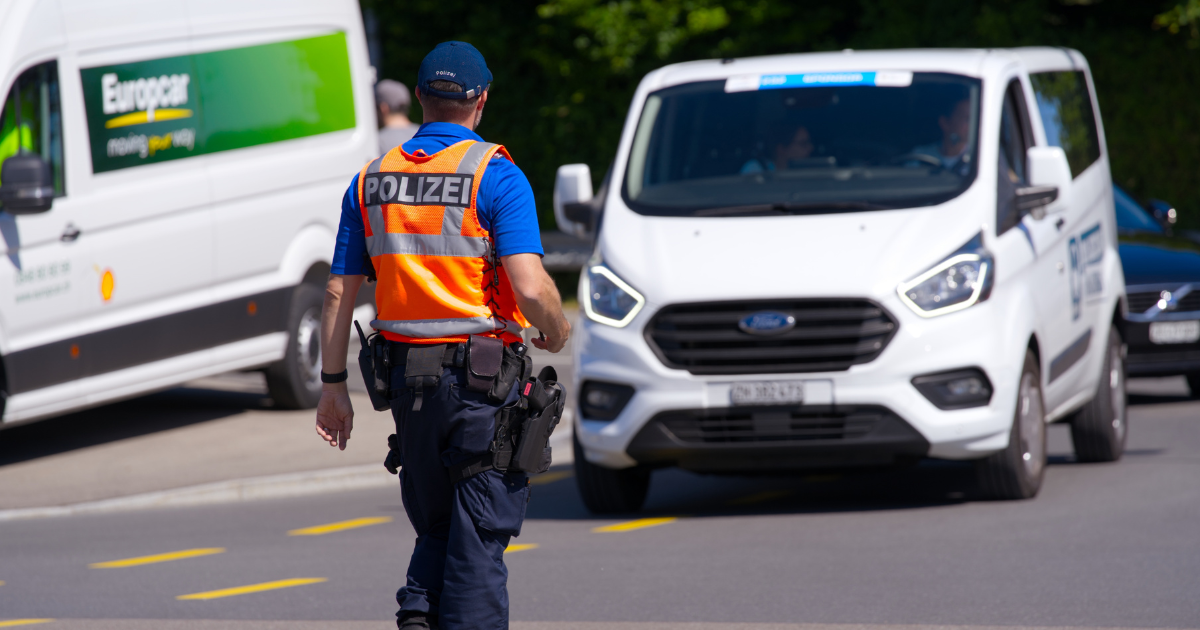 Basel opens police jobs to expats with B permits in a Swiss first