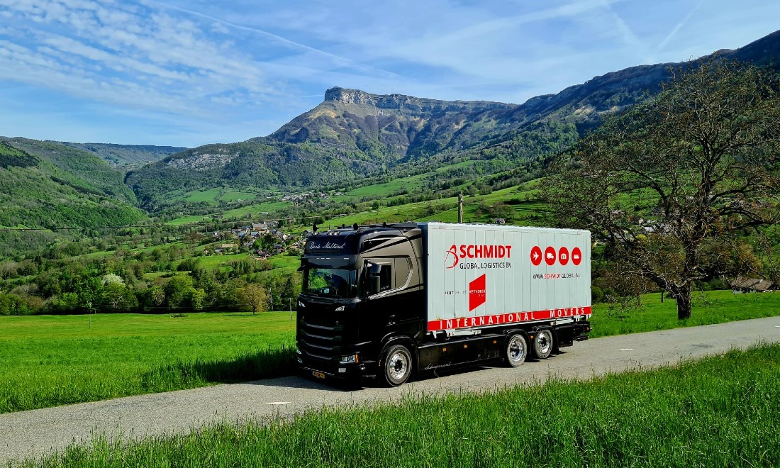 Schmidt Global Relocations truck Germany