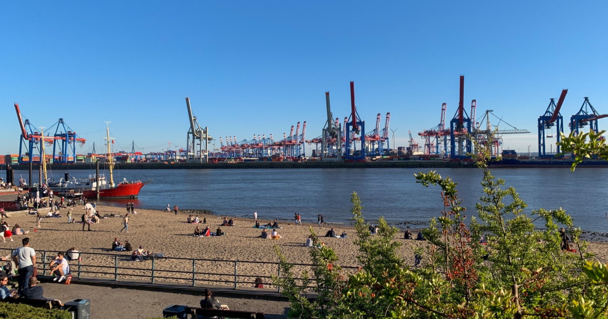 Elbstrand Beach River Elbe Hamburg