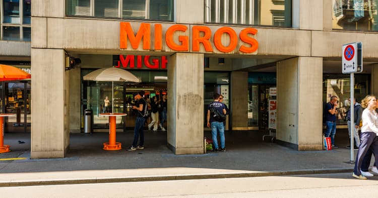 Migros offers free drinks and cakes to all customers on May 23 and 24