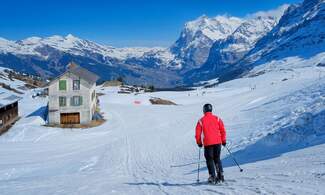 Perfect powder: Swiss ski resorts have best start to the season in 30 years