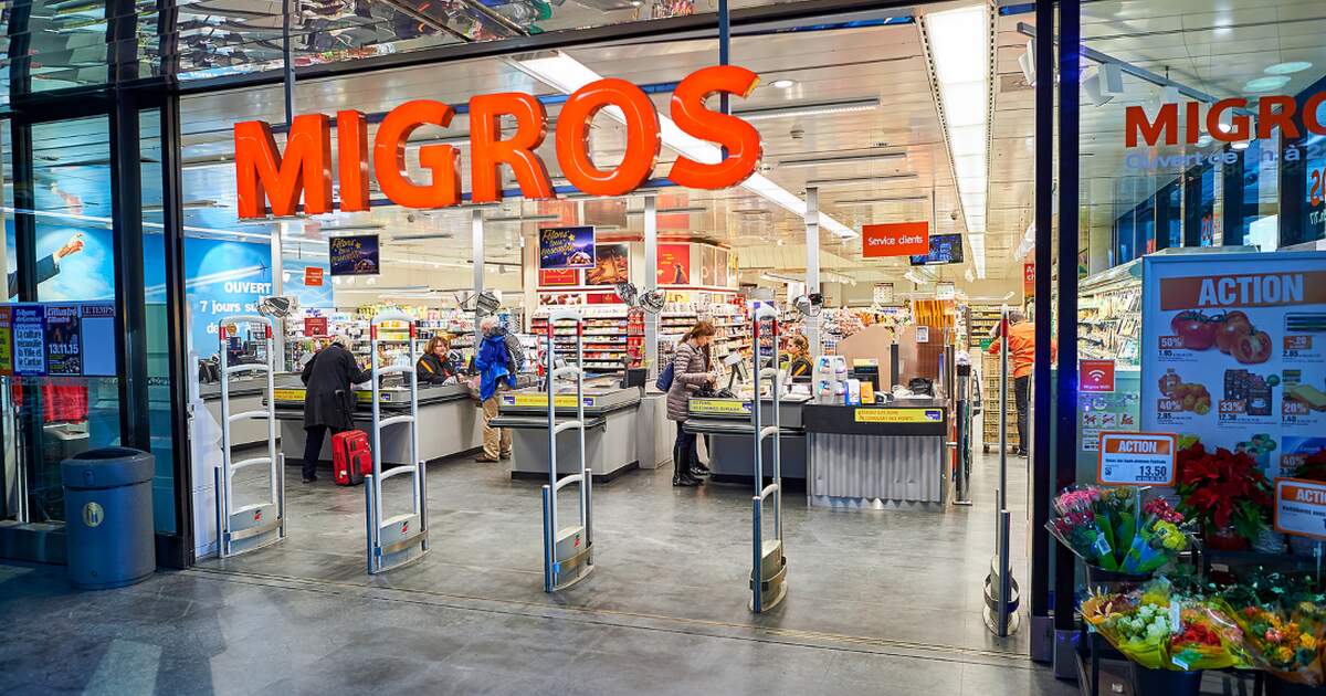 burst Skubbe retort Swiss supermarket Migros raises its minimum wage to 4.100 Swiss francs a  month