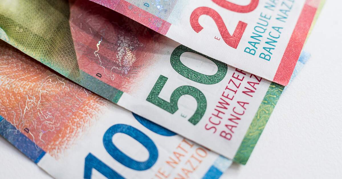 Swiss Council of States votes to overrule cantonal minimal wage legal guidelines